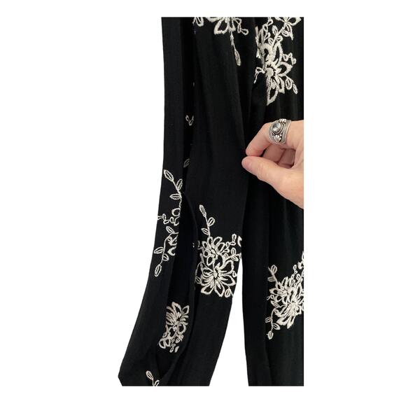 Xhilaration Black with Embroidered Flowers Split Sleeve Gauzy Mini Dress Large - Picture 3 of 9